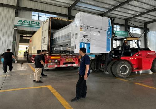 Equipment packing and loading