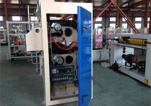 Glue metering roll