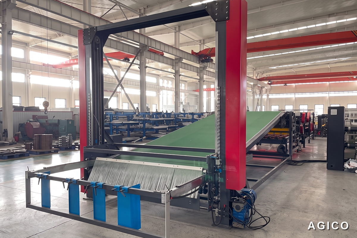 Corrugated stacker machine for corrugated board production line
