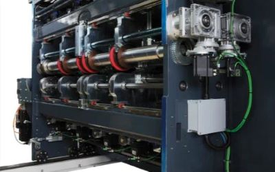 Rotary die cutting unit for custom corrugated carton shapes